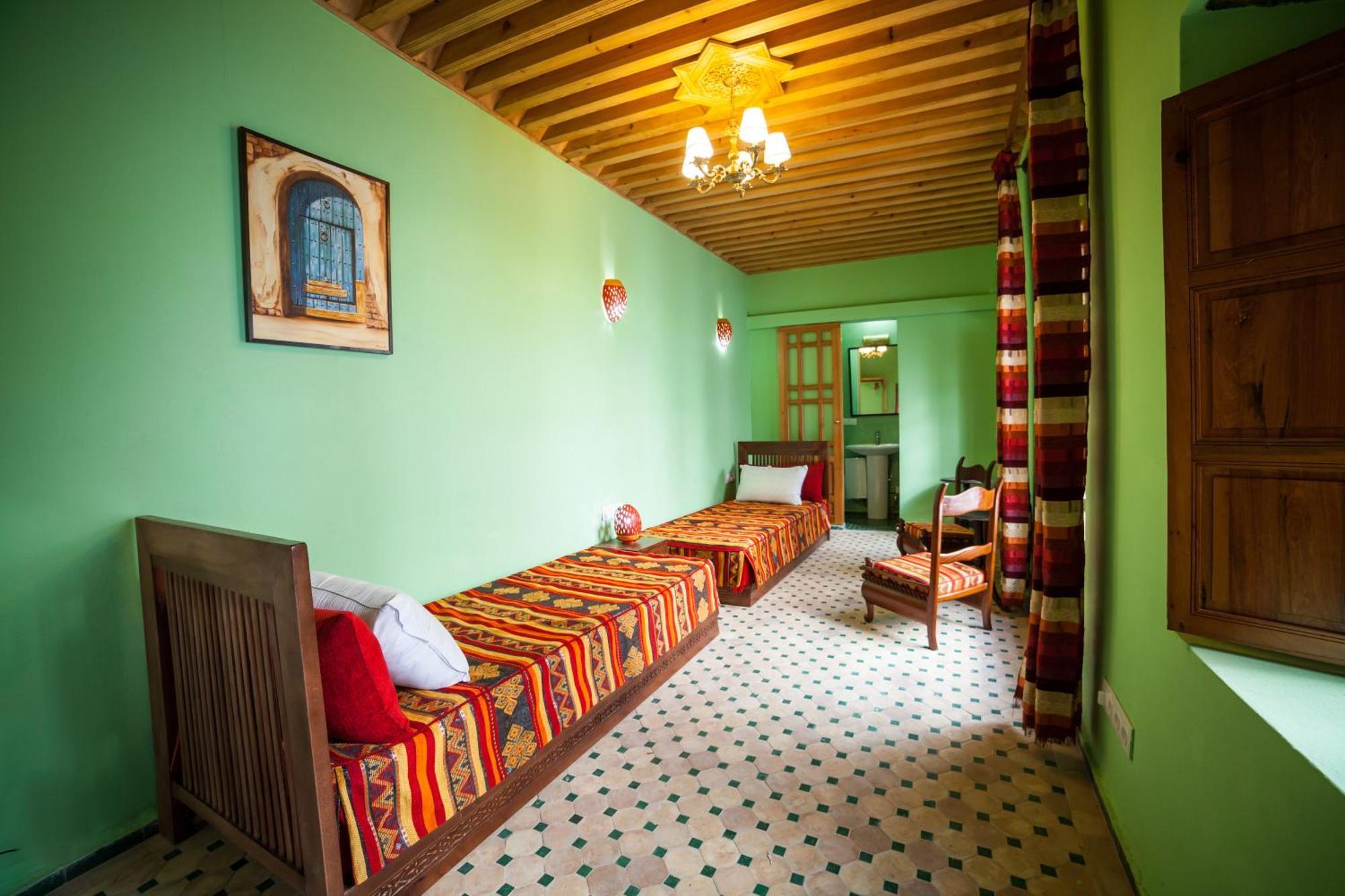 Dar Shaeir Bed & Breakfast Rabat Oda fotoğraf
